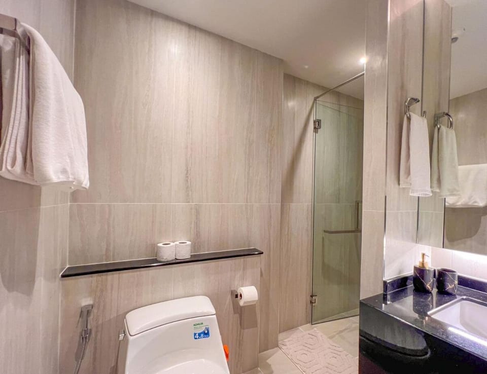 2BR Erawan Glow at Changklan Apartment in Chiang Mai