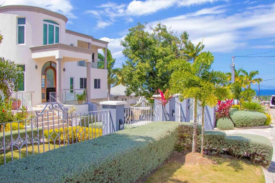 Crystal Jamaica Villa Tours Villa in Montego Bay