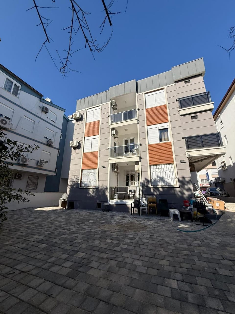 Property building, Off site, Garden