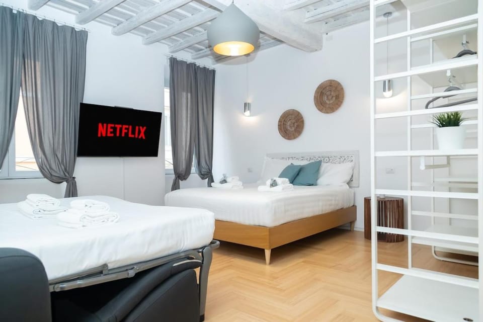 Bed, Evening entertainment, Bedroom