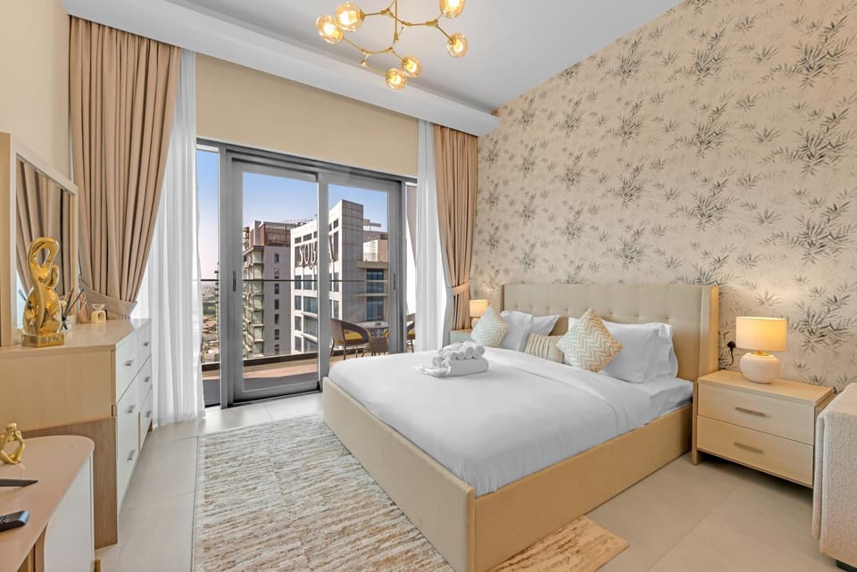Upgraded Studio in Sol Business Bay Apartment in Dubai