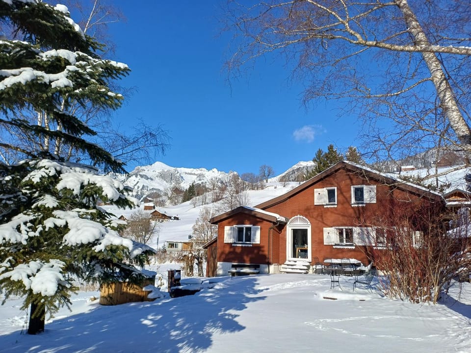 Chalet Chic mit Hot Pot House in St. Gallen, Switzerland