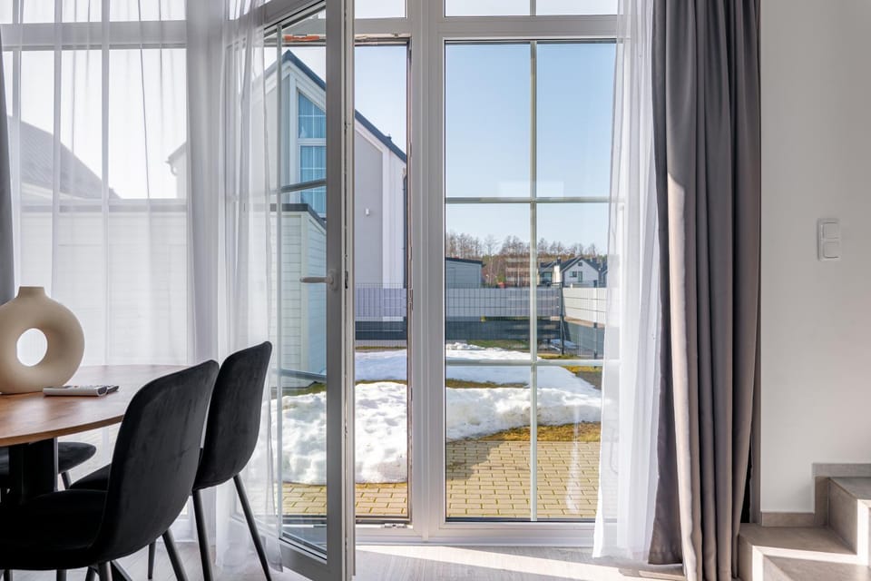 2BR Getaway I Modern Comfort I ᴄᴏʜᴏsᴛ Apartment in Palanga