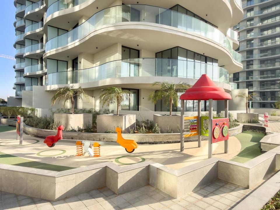 FIRST CLASS Studio Stunning Beachfront Bliss Apartment in Ras al Khaimah