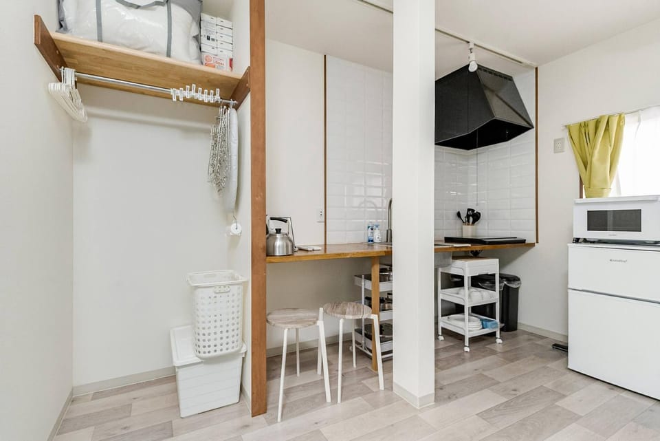flat iron, laundry, kitchen