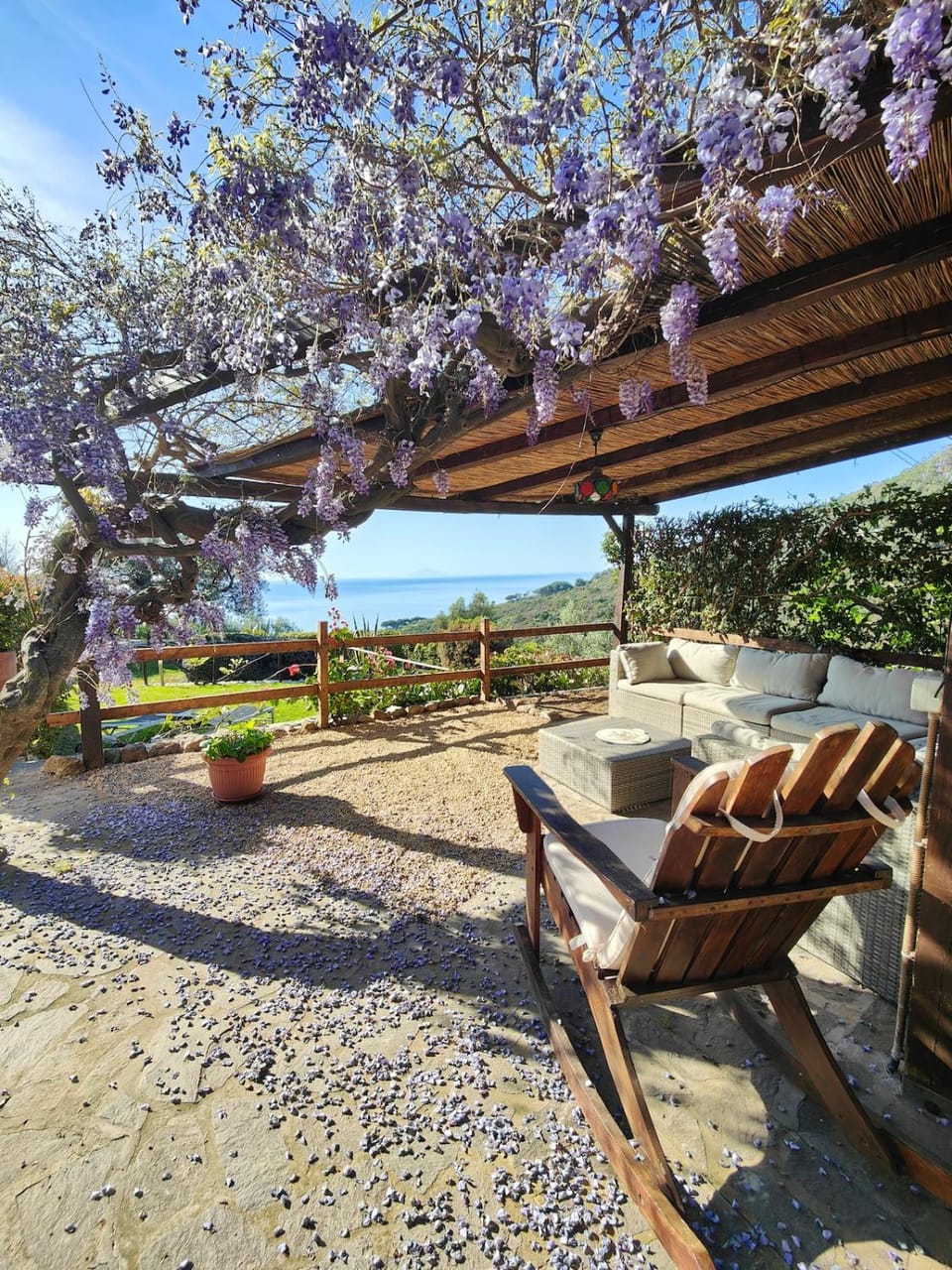 Sea view villa with large garden Villa in Campo nell'Elba