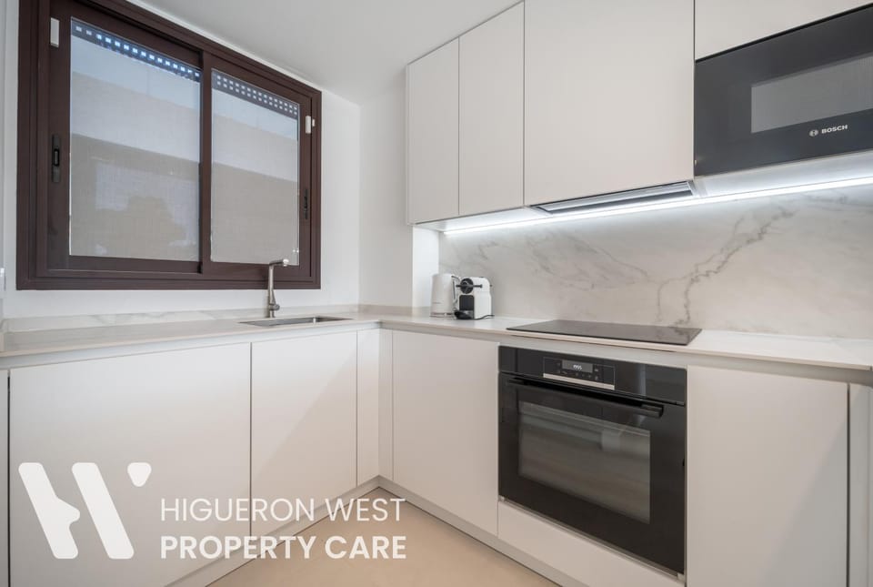 Kitchen or kitchenette, stove