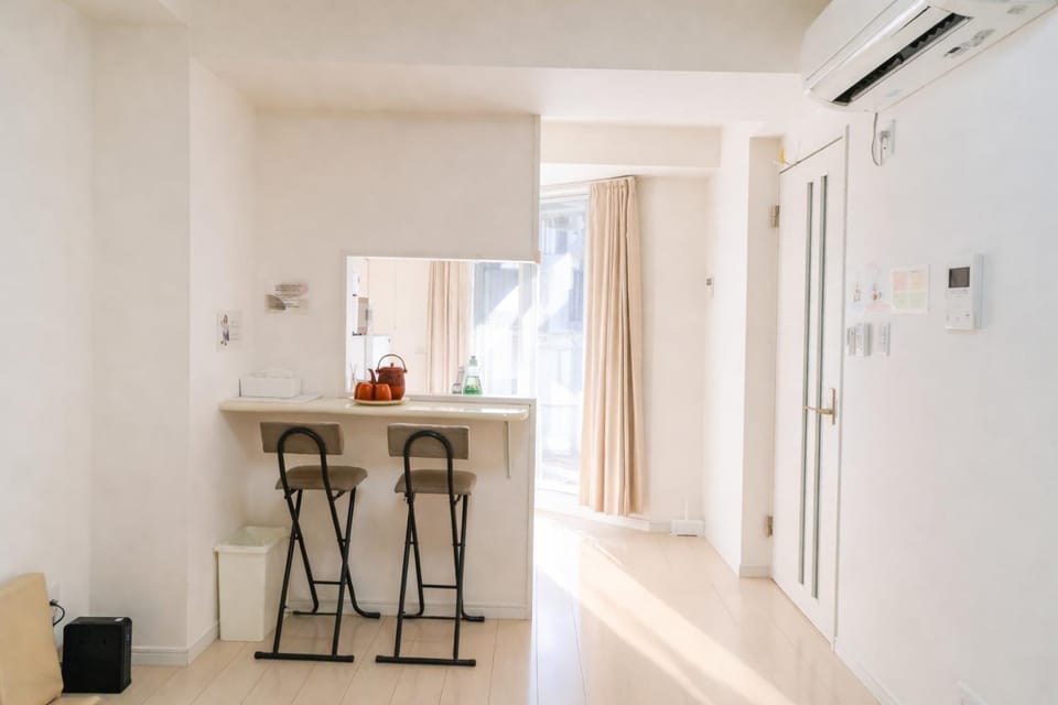 Kitchen or kitchenette, Dining area, air conditioner