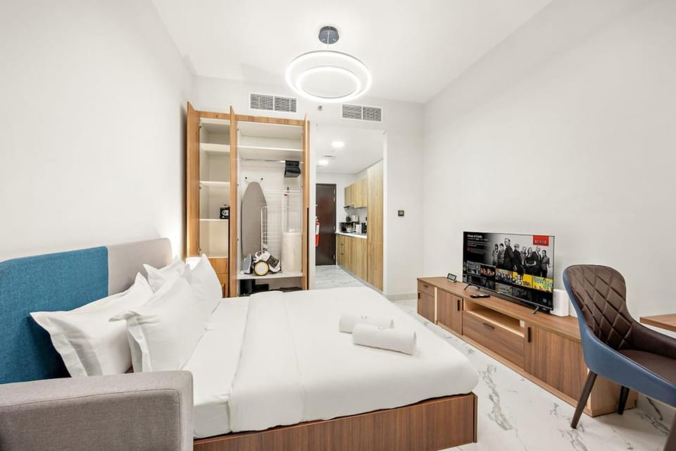 FIRST CLASS Studio Sleek City Living Al Maryah Apartment in Abu Dhabi