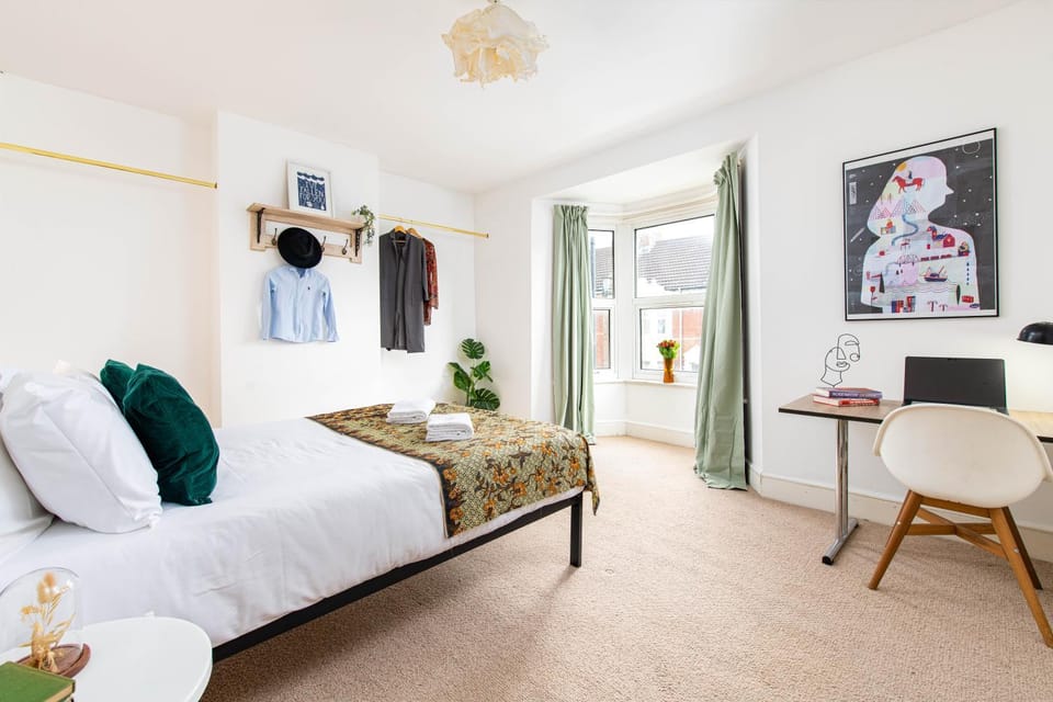 Bed, Bedroom