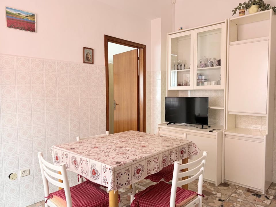 SE223 - Senigallia, comodo bilocale a due passi dalla spiaggia Apartment in Senigallia