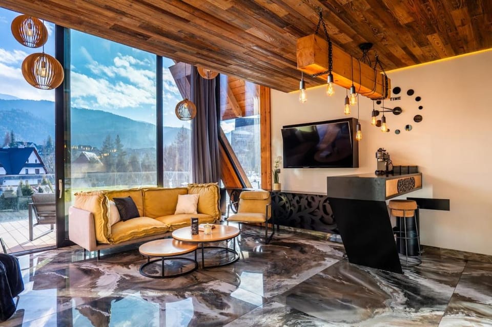 Natural landscape, TV and multimedia, Living room, Mountain view