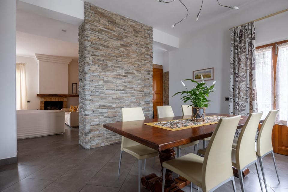 Spring, Summer, Dining area, Autumn