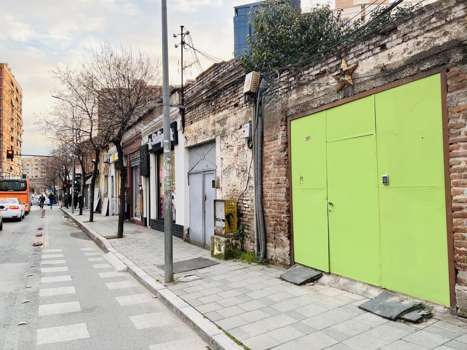 Day, Neighbourhood, Street view, Location