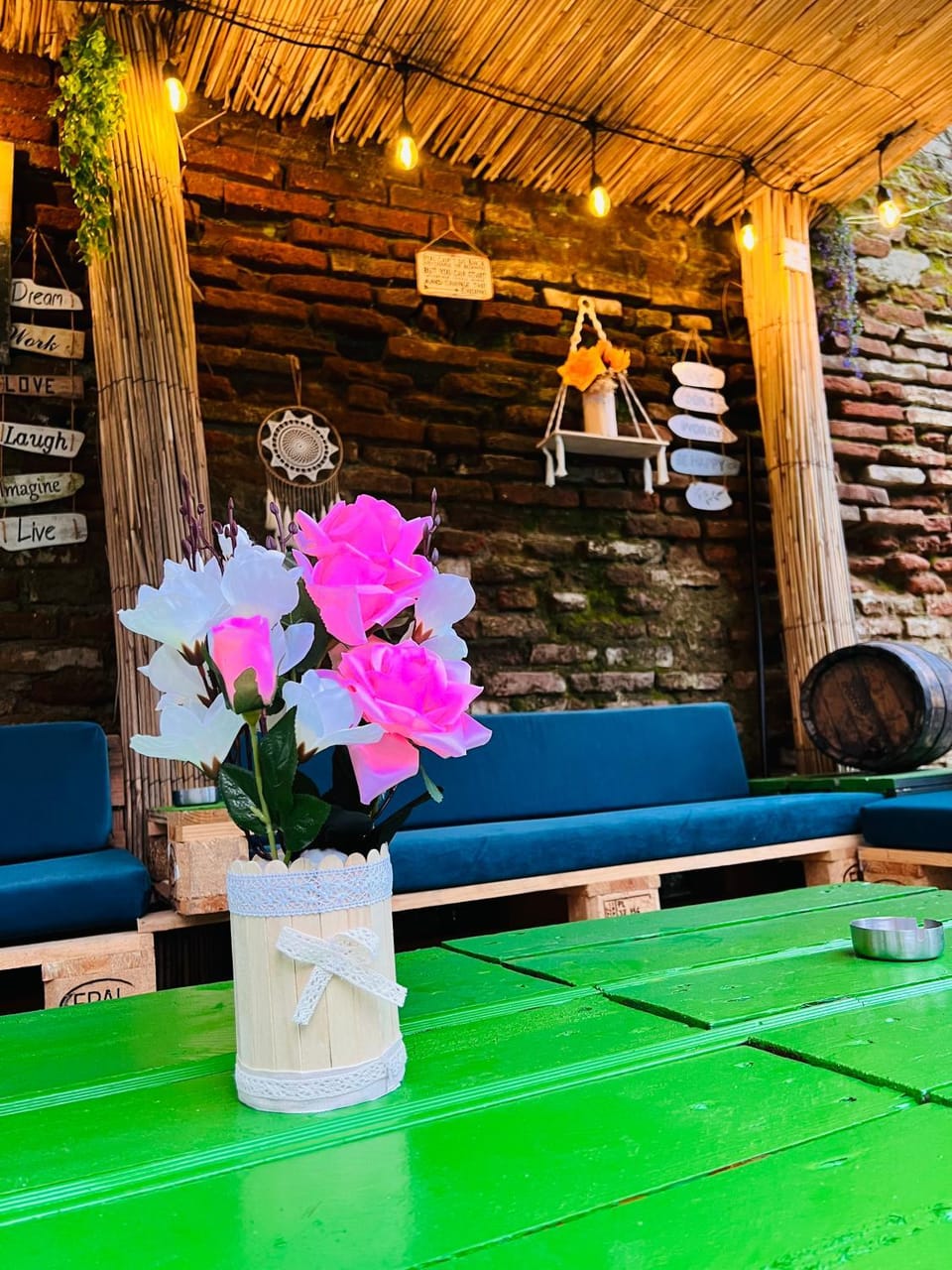 Garden, Seating area