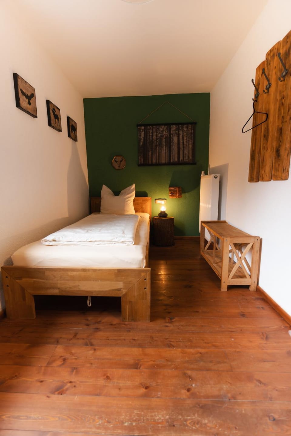 Bed, Photo of the whole room
