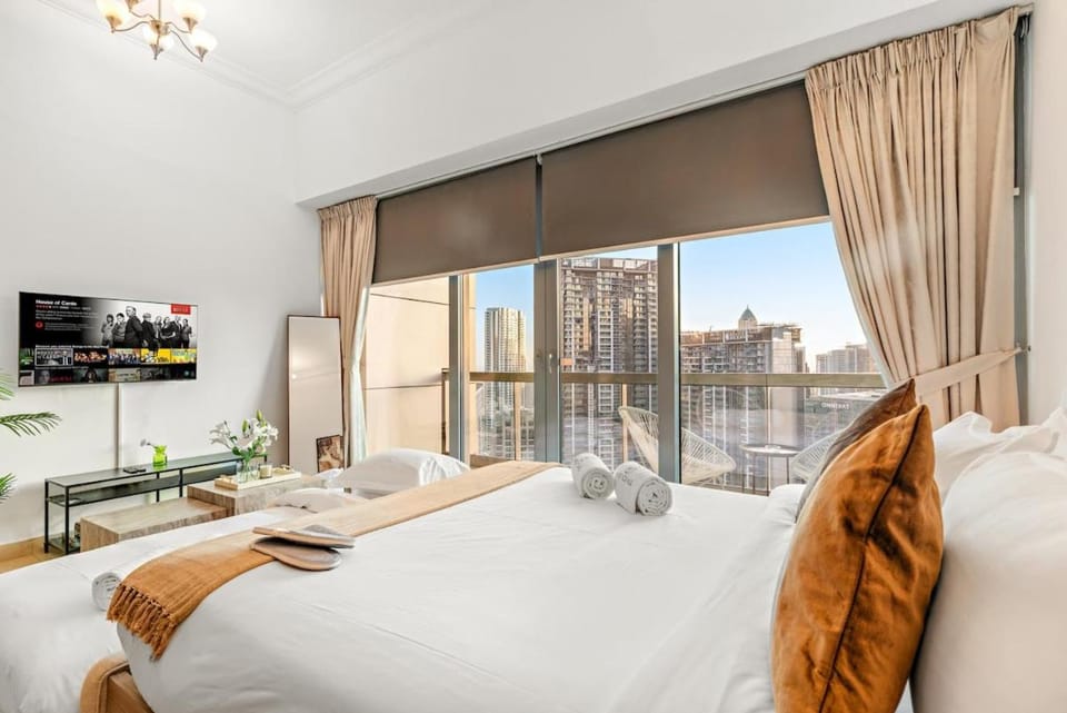 FIRST CLASS Studio Elite Downtown Vibe & Views Apartment in Dubai