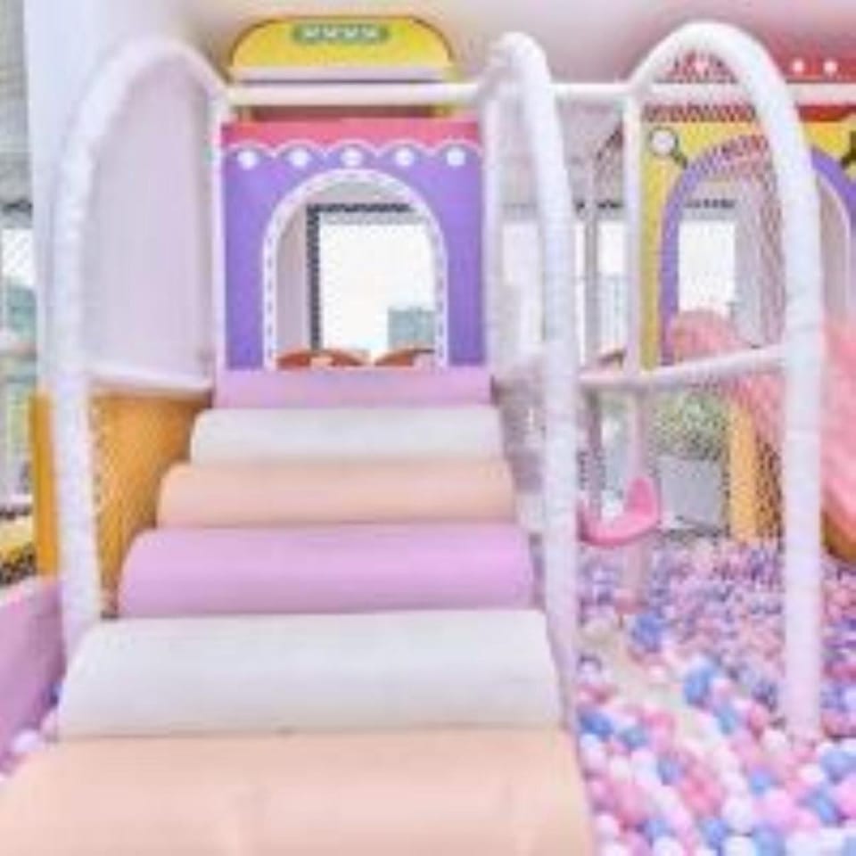 classy executive three bedroom apartment with fully equipped gym ample parking space swimming pool children playing ground and amazing scenic views Apartment in Nairobi