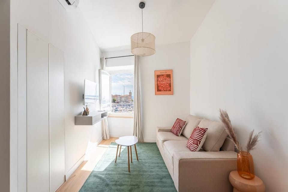 Petit Levant Apartment in La Ciotat