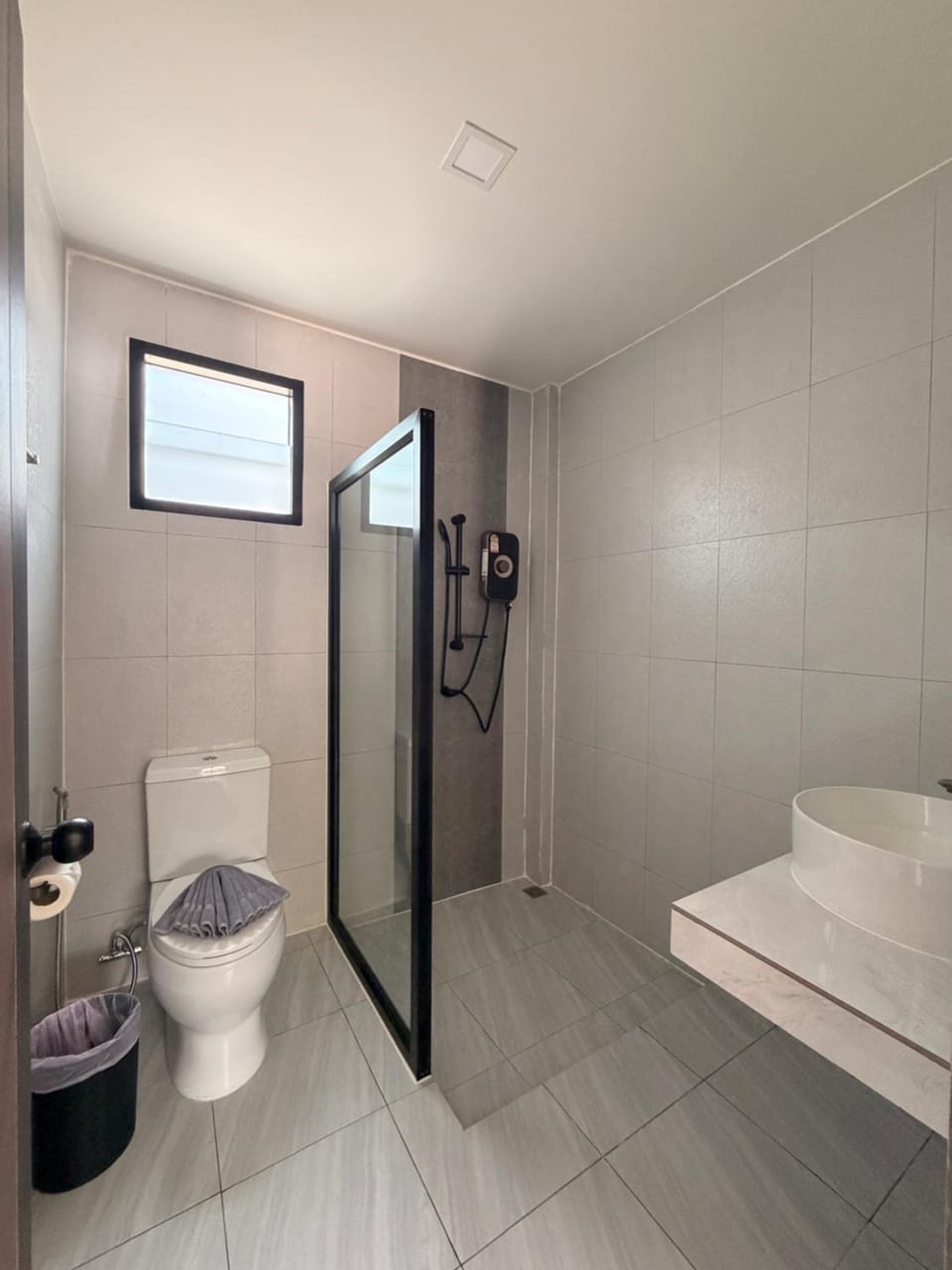 Wanwichai Room Apartment in Phang-nga Changwat