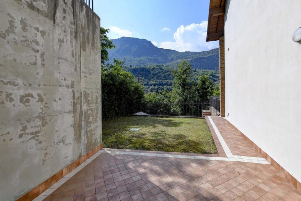 Golf Apartment Apartment in Lake Garda