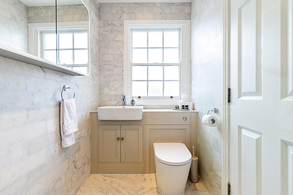 Toilet, Bathroom