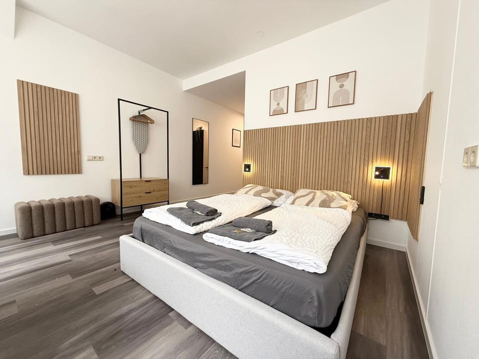 Bed, Photo of the whole room, Bedroom, towels, wardrobe