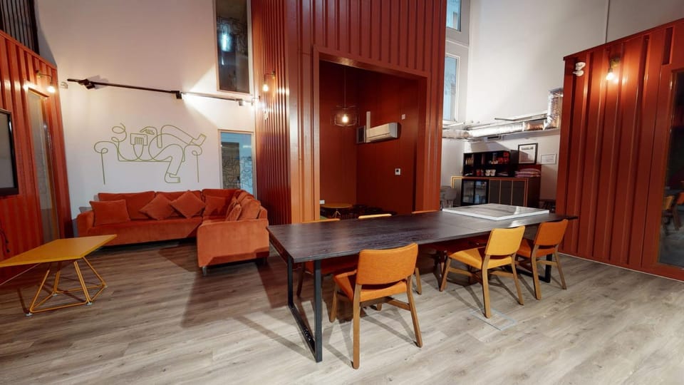 Seating area