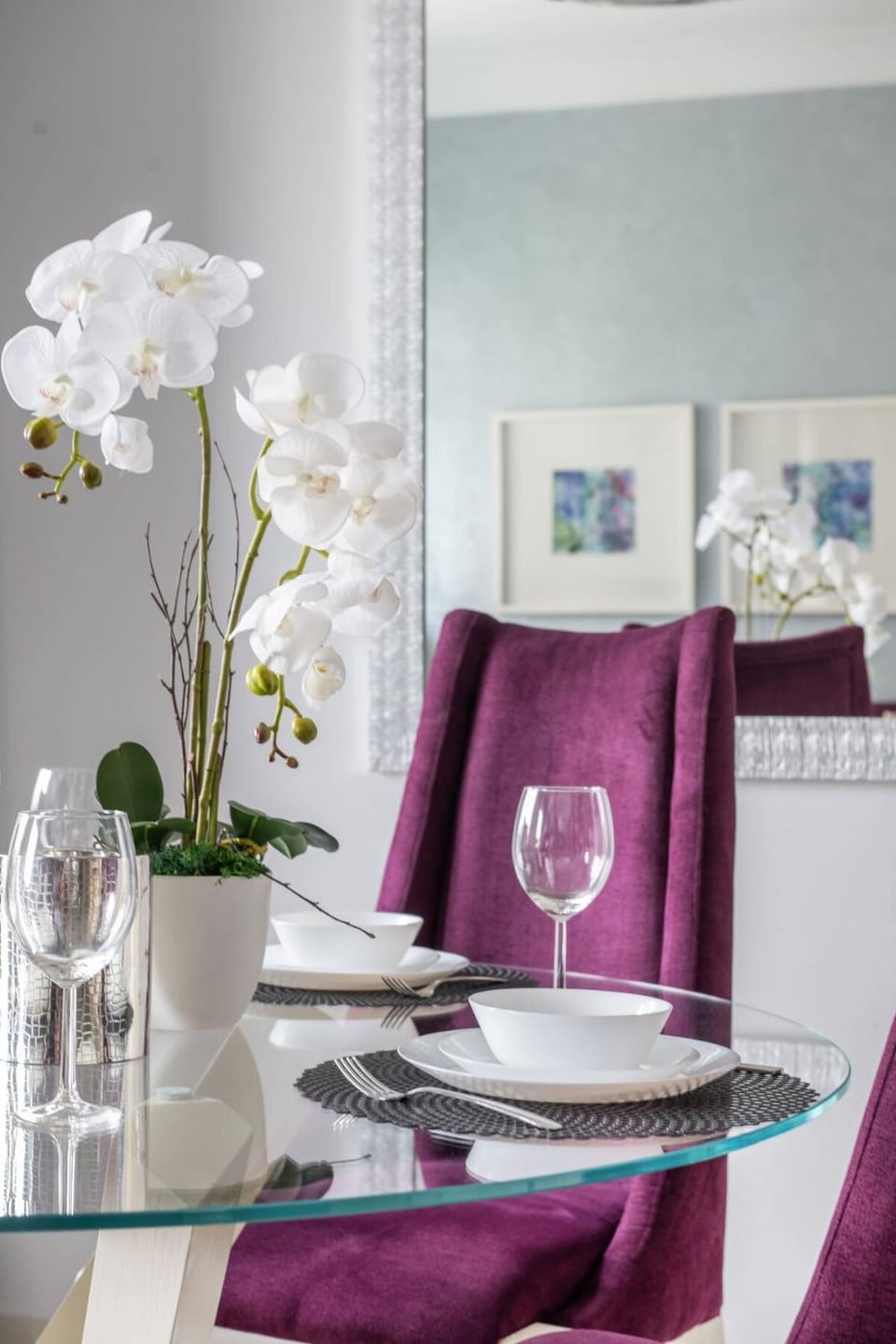 Seating area, Dining area