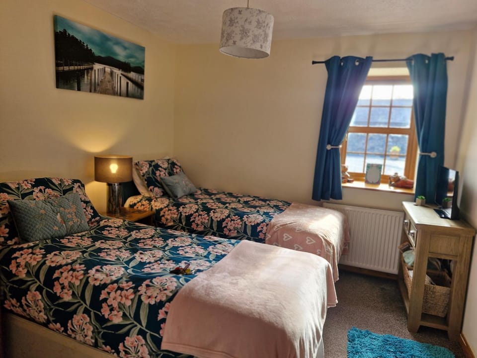 TV and multimedia, Bedroom, heating, towels, wardrobe