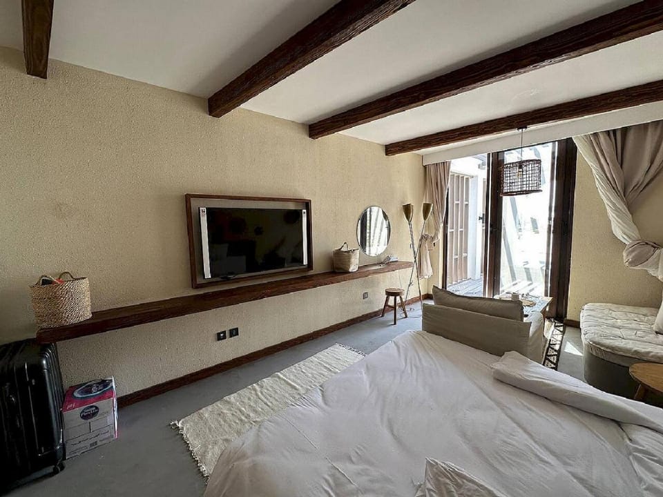 Communal lounge/ TV room, Bed, TV and multimedia, Photo of the whole room, Evening entertainment, Bedroom