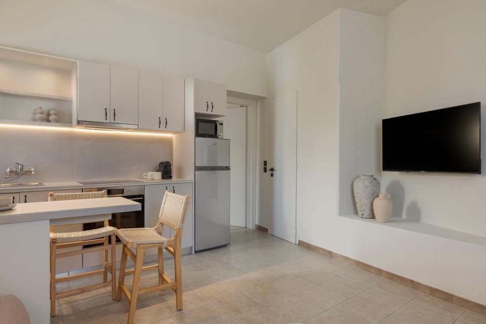 TV and multimedia, Kitchen or kitchenette, Dining area