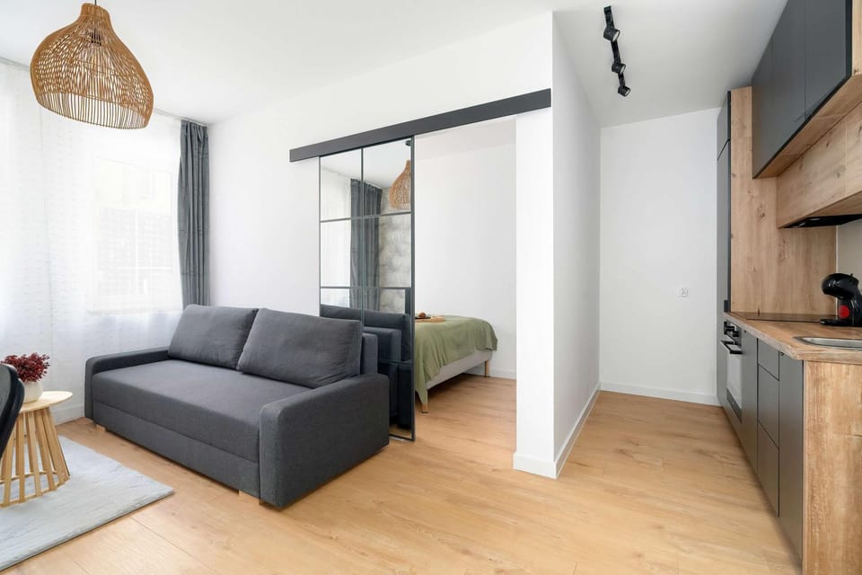 TV and multimedia, Kitchen or kitchenette, Living room, Seating area