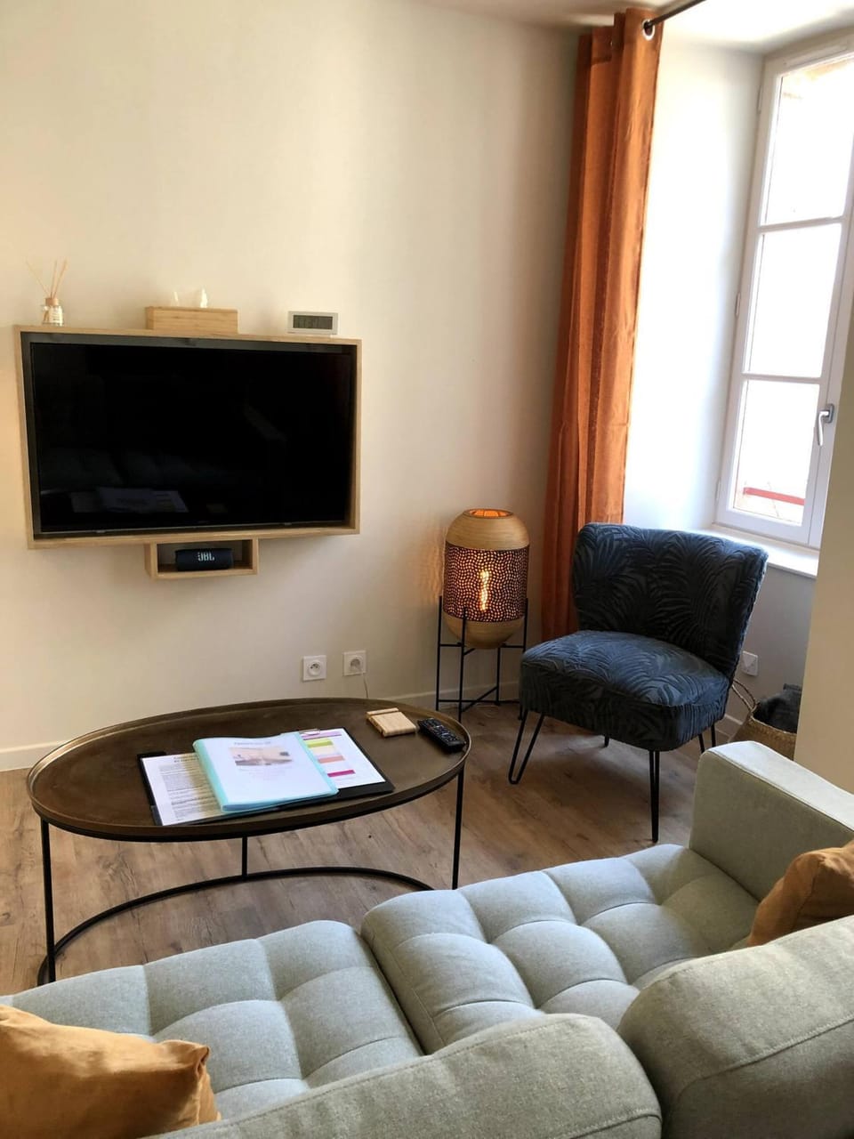 Communal lounge/ TV room, Living room