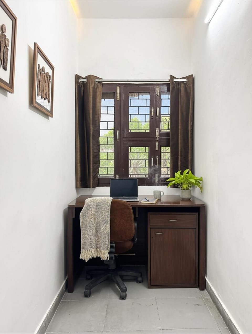 Bedroom, furniture