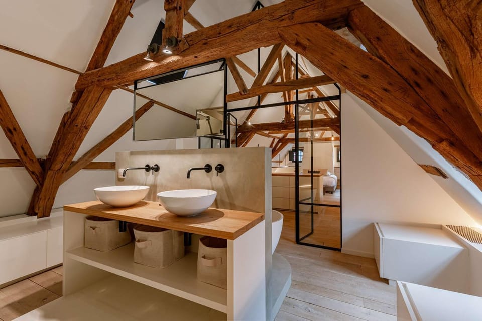 Bathroom, Bedroom