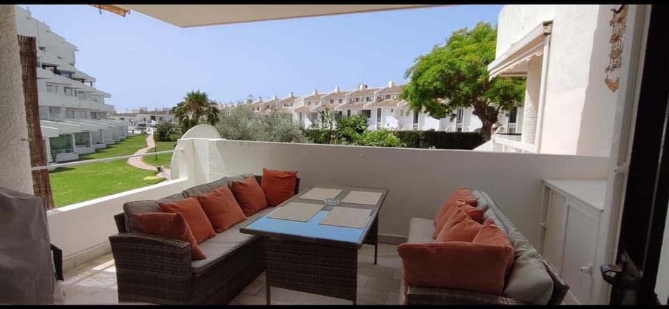 Balcony/Terrace, Garden view