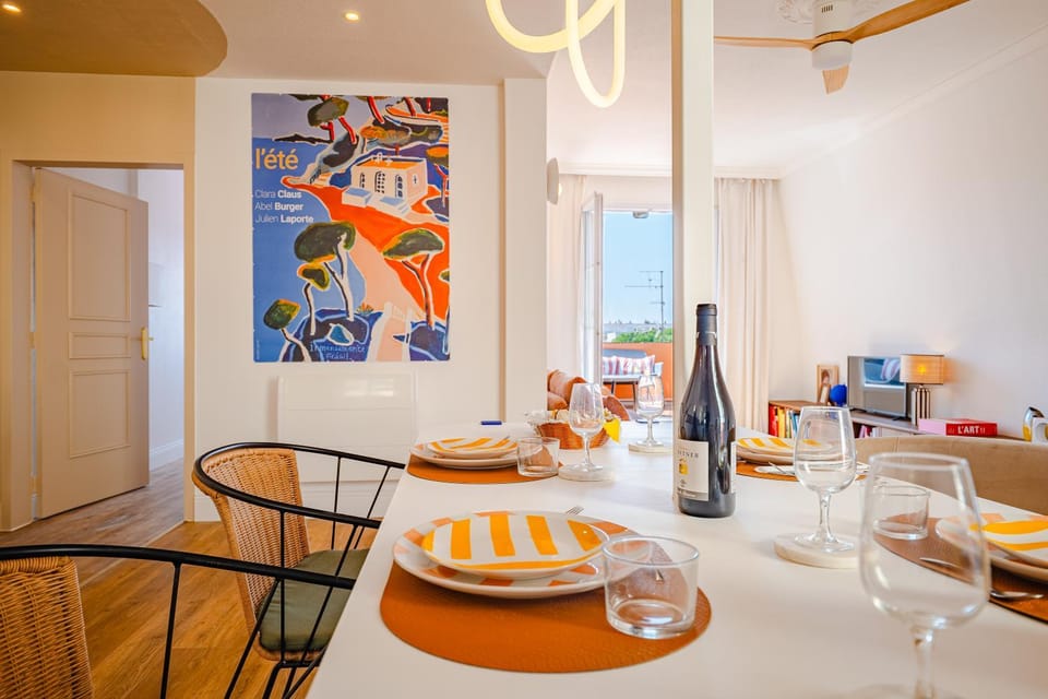 Meals, furniture