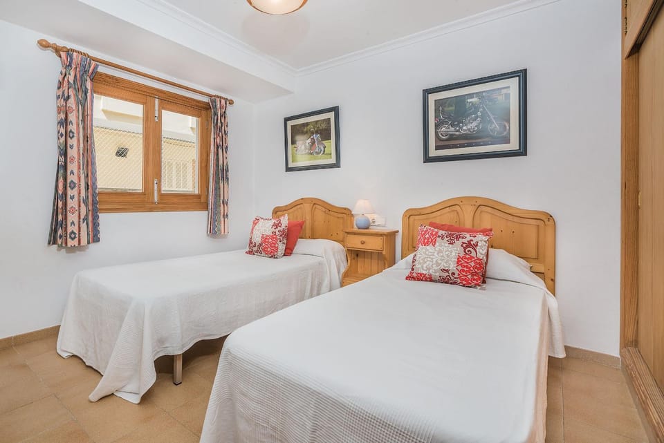 Duplex cerca de la playa con terraza Apartment in Raiguer