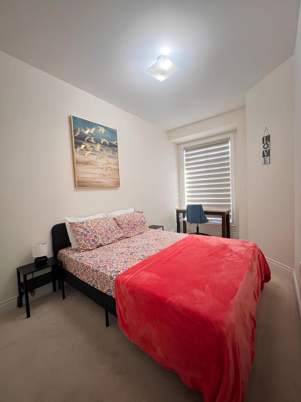 Bed, Decorative detail, Bedroom