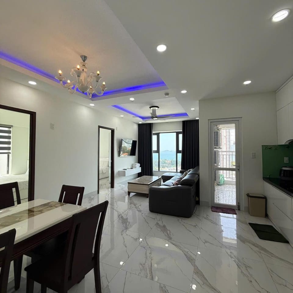 TV and multimedia, Seating area, Dining area, Evening entertainment