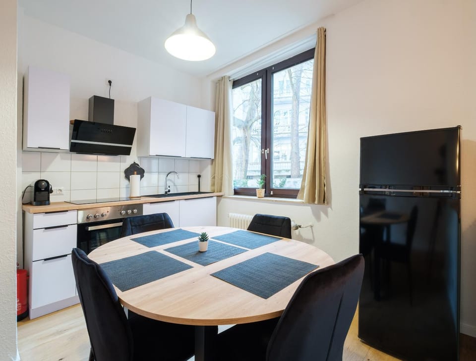 Kitchen or kitchenette, Dining area, stove, kitchen