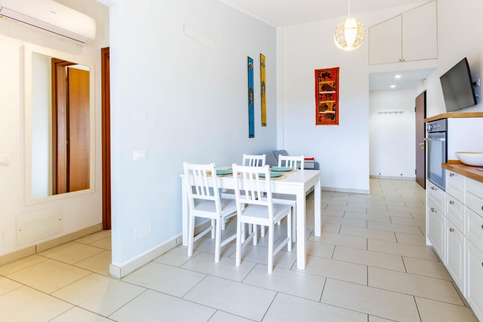 Dining area, air conditioner