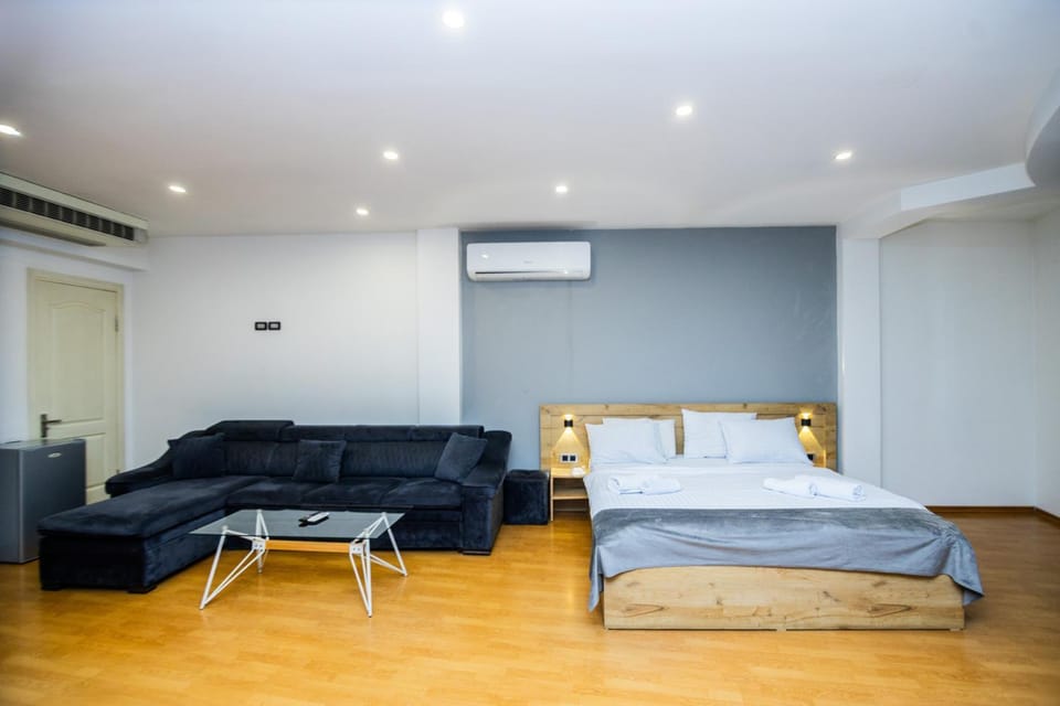 Bed, Photo of the whole room