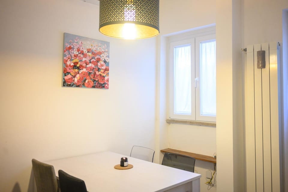 Kitchen or kitchenette, kitchen