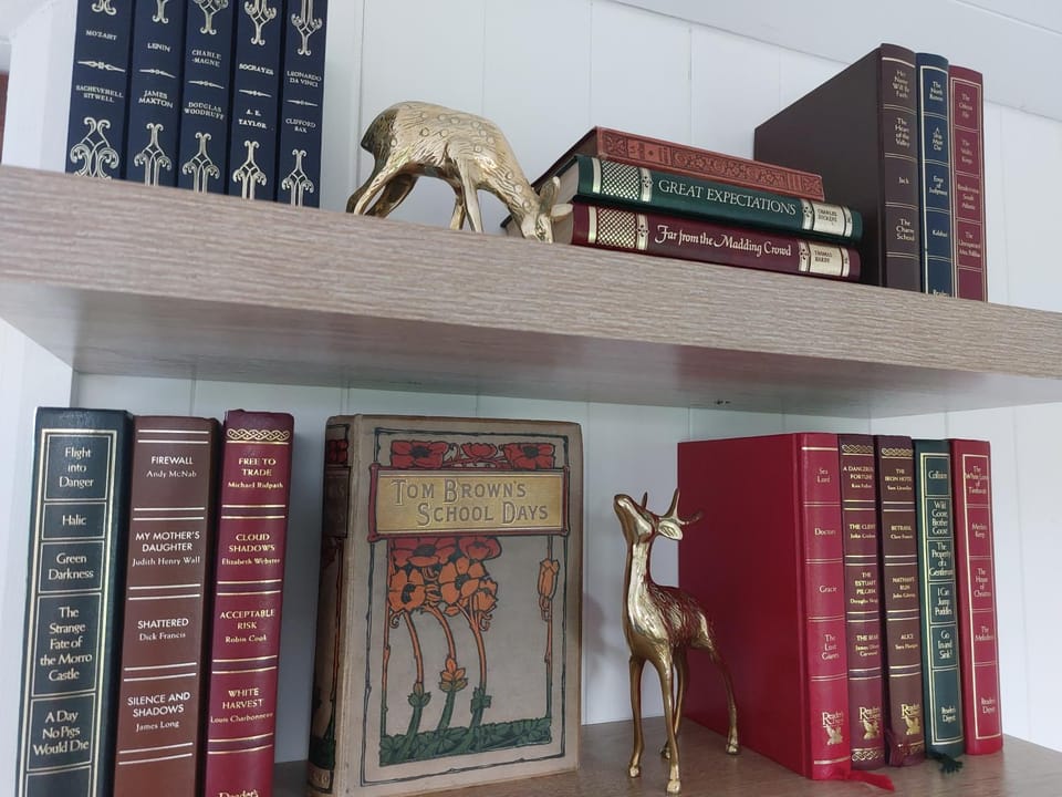Library, Decorative detail