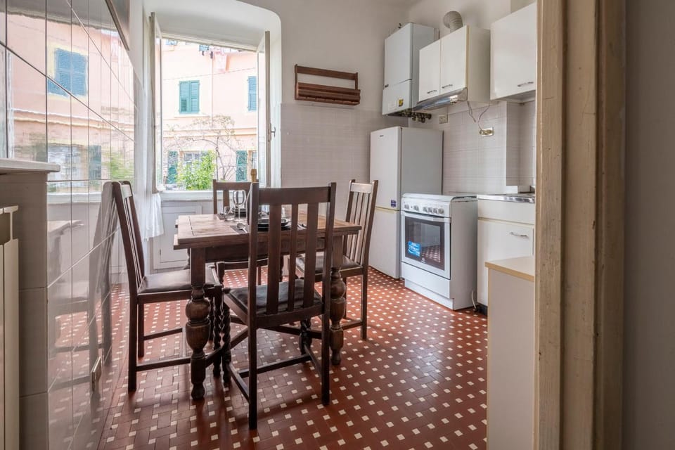 Spring, Summer, Kitchen or kitchenette, Autumn