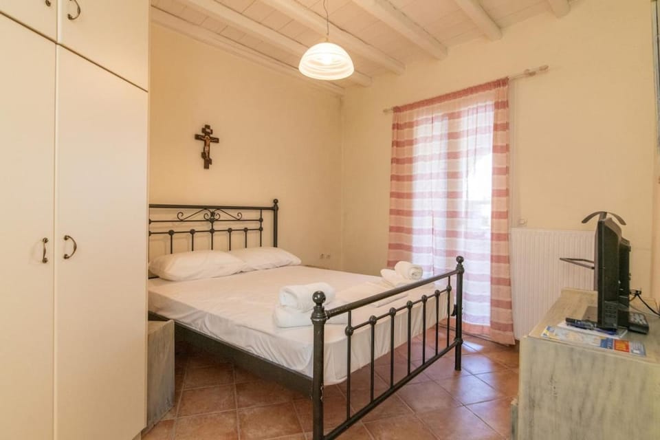 Sarris House Apartment in Decentralized Administration of the Aegean