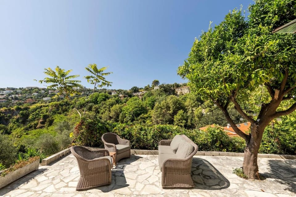House on the Hill Villa in Nice