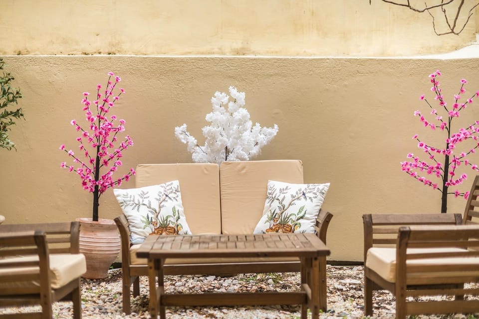 Garden, Inner courtyard view